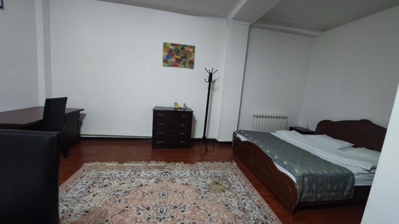Bishkek Villa Hotel Εξωτερικό φωτογραφία