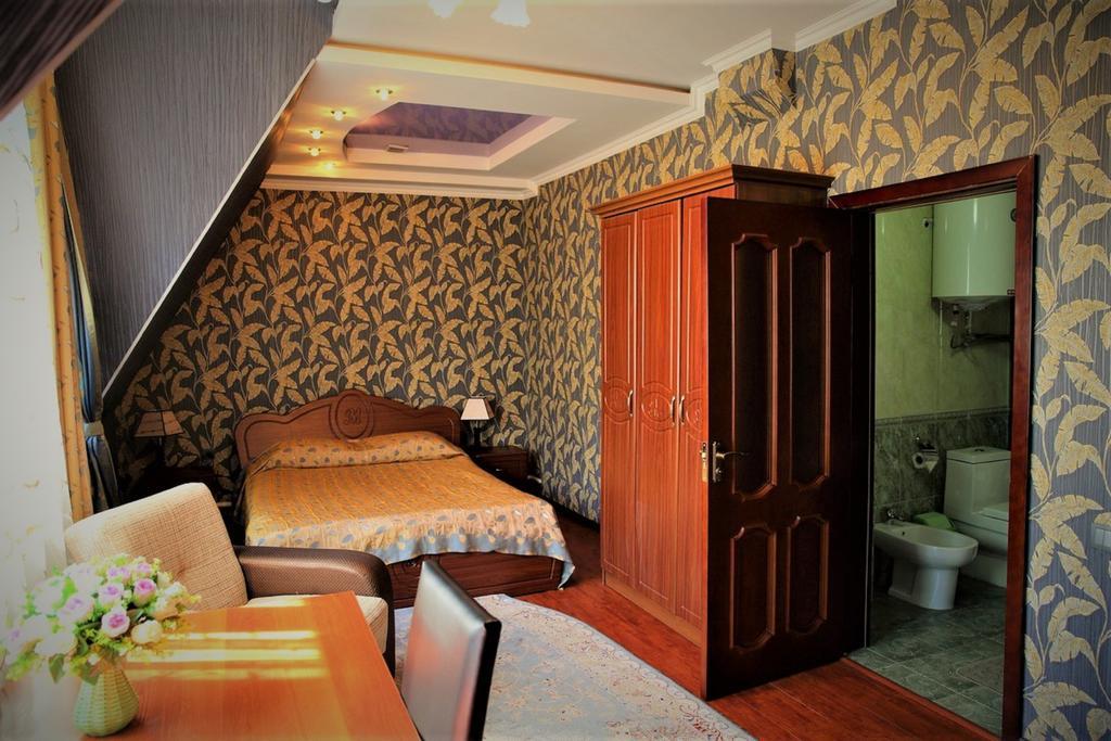 Bishkek Villa Hotel Εξωτερικό φωτογραφία